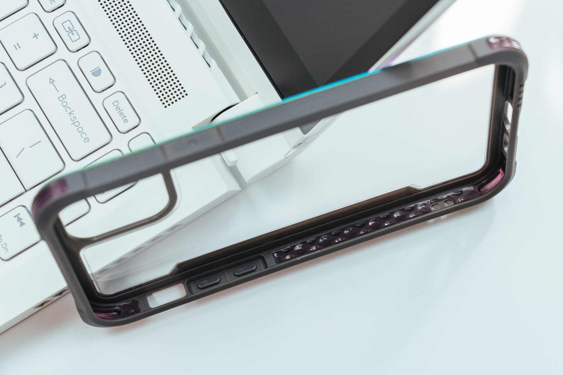 iphone12pro原装透明保护壳测试,iphone12无镜头保护手机壳