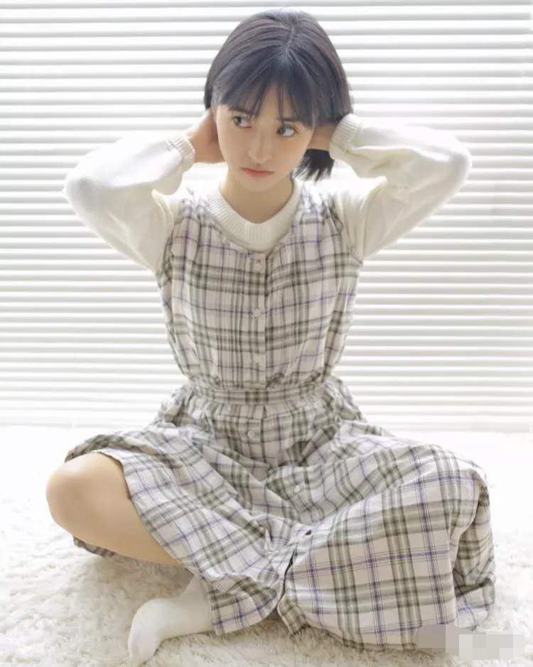 冬季沈月穿搭,沈月水手服