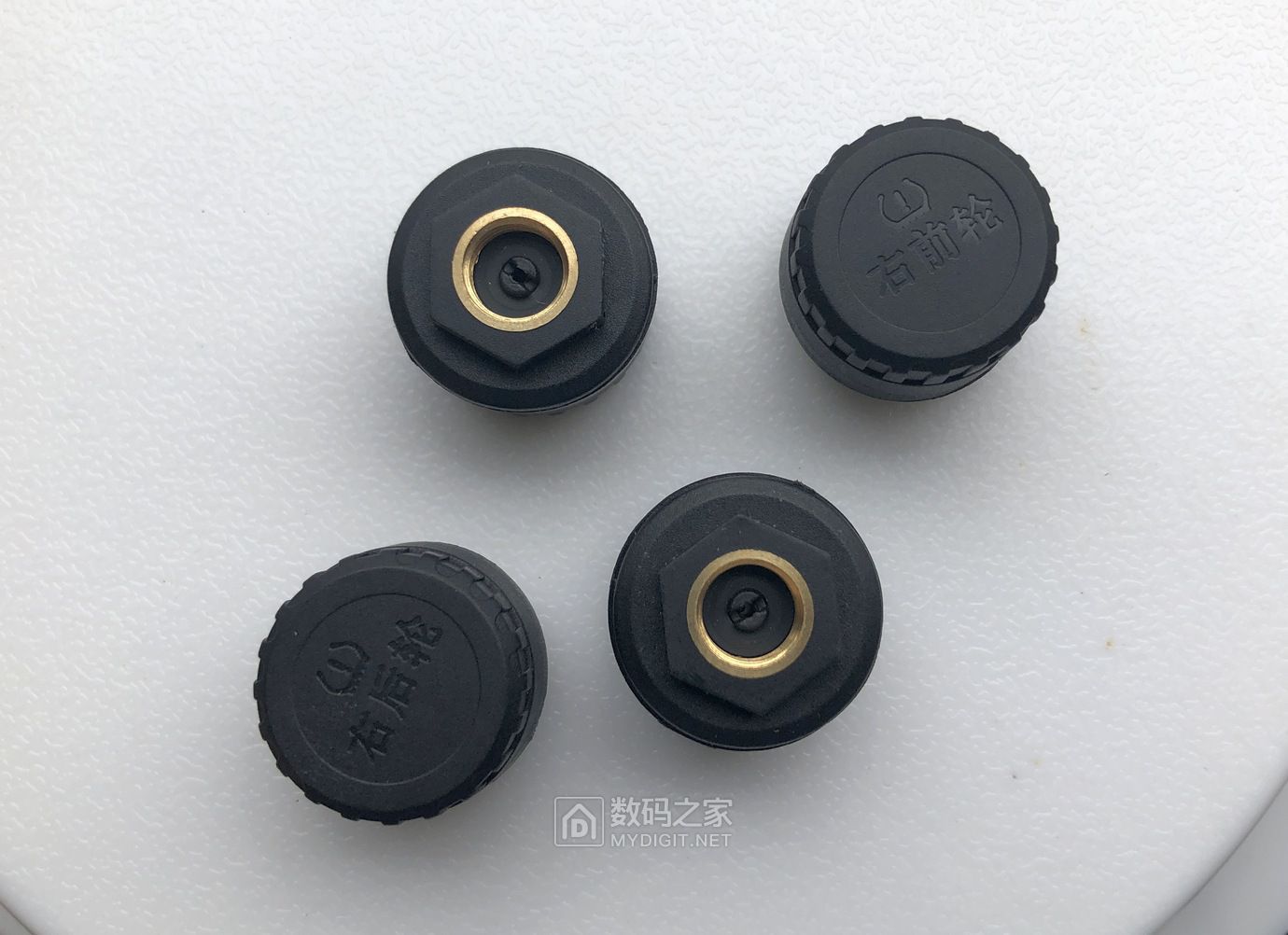 太阳能胎压监测器拆机,太阳能两用进口胎压监测器