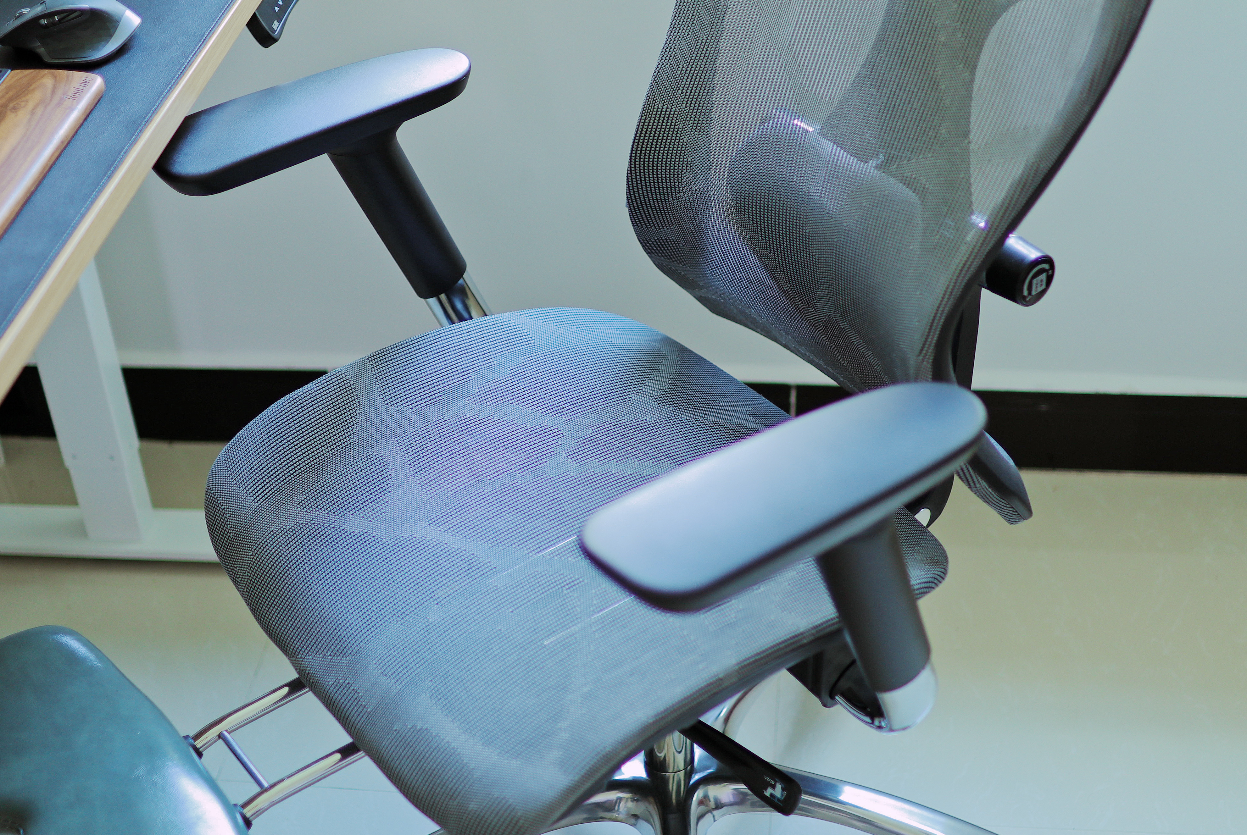 西昊人体工学椅基础款,西昊v1办公椅