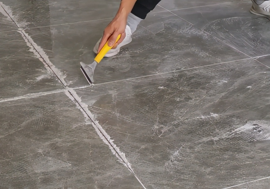 地板砖美缝除了美观还起什么作用,装修地板砖美缝就是这么简单