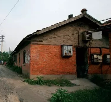 湖北有家神秘厂？声名显赫，生产扫雷机器人和座钟，今风华远去