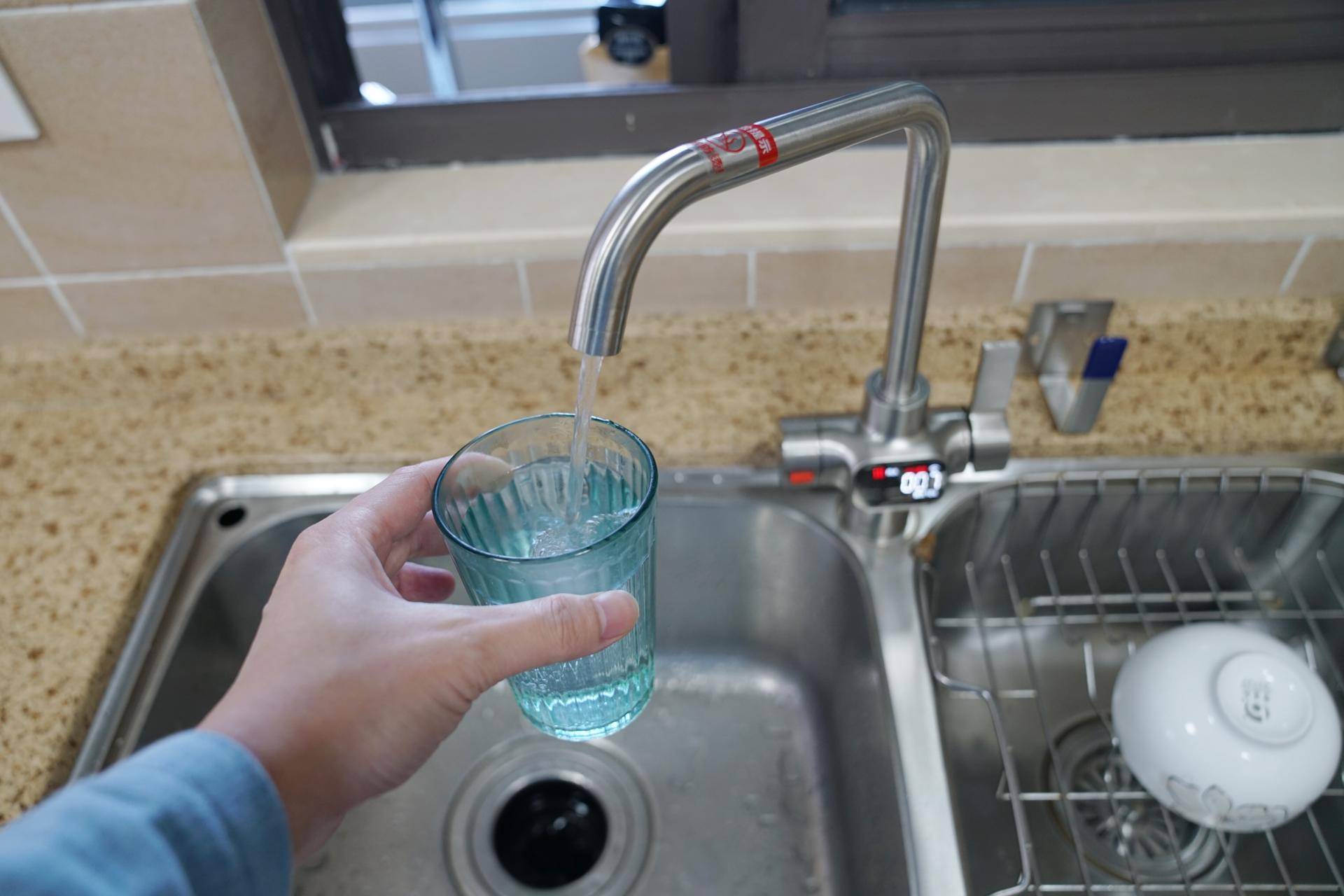 美的悦净净热一体机测评,净饮水一体机测评美的