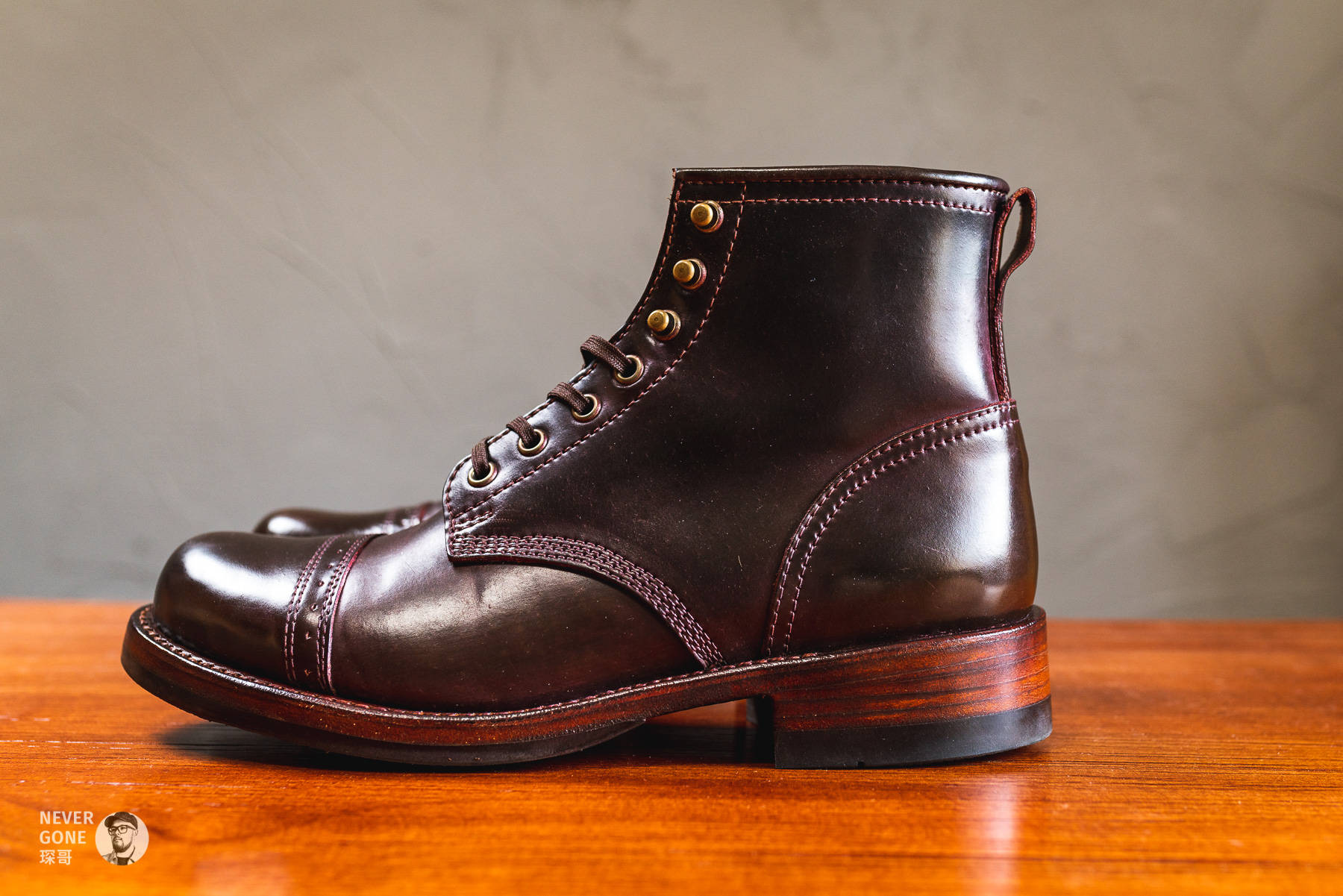 “靴皇”之一？要价10000的JulianBoots马臀皮工装靴开箱