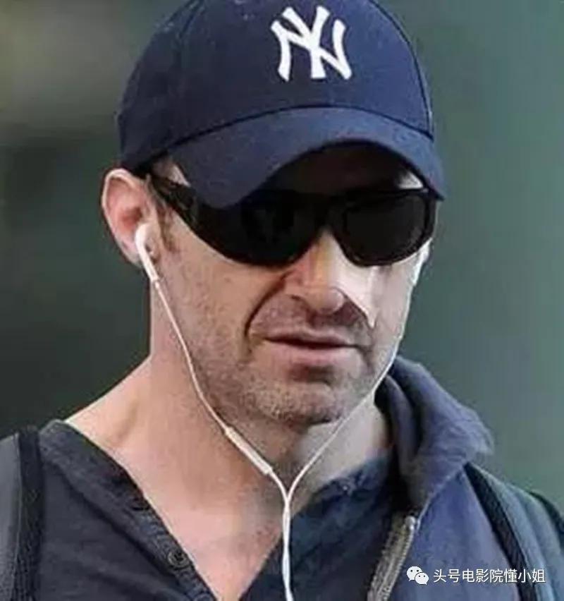 金刚狼爆皮肤癌危机！53岁休杰克曼提醒抹防晒霜，4年前曾动手术