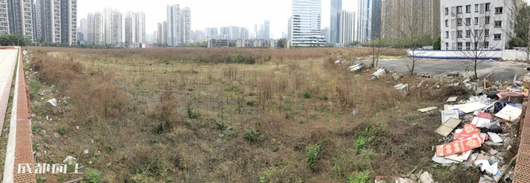 起拍价15600元/㎡!成都会捅破土拍的天花板吗?