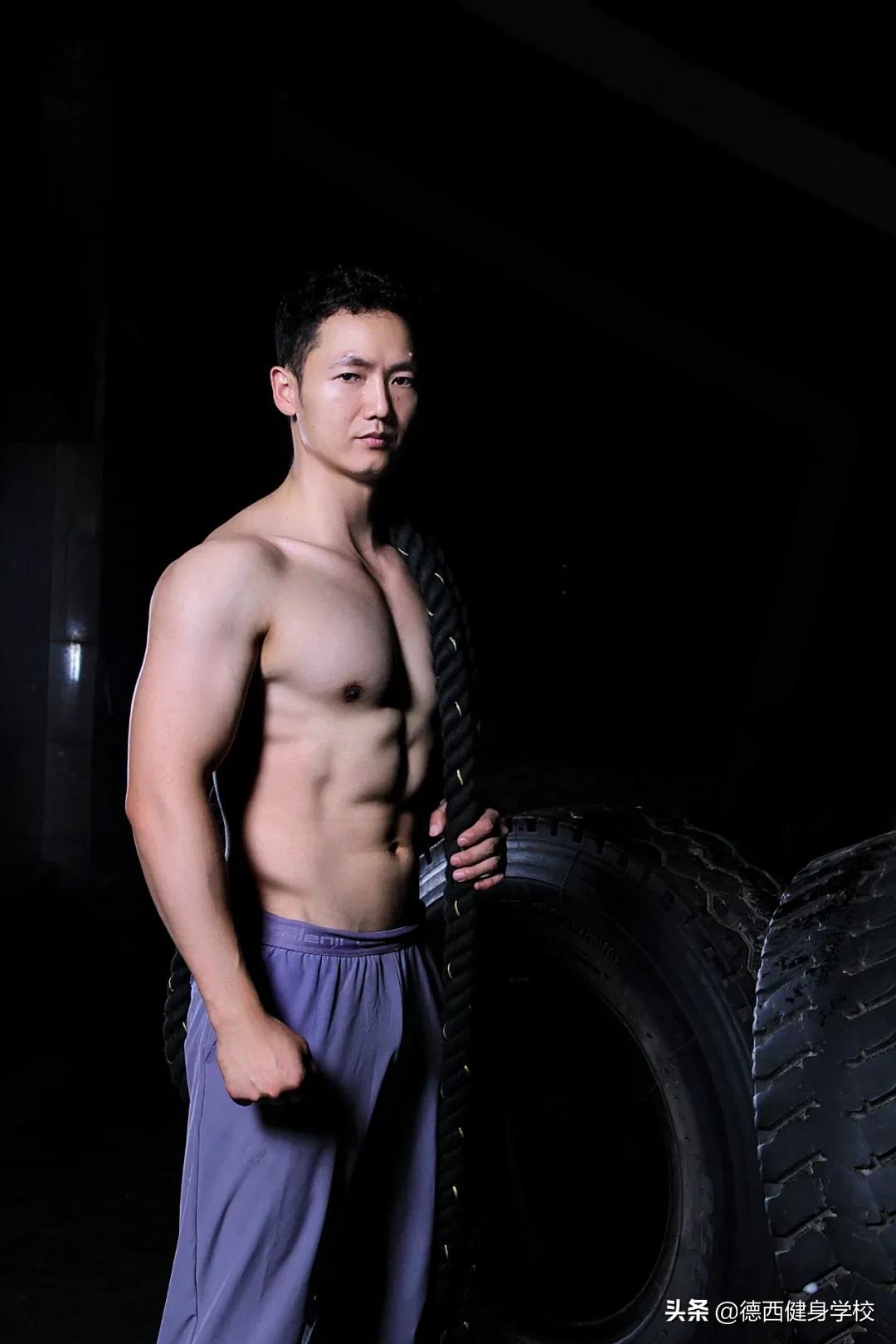 先懂行再入行,德西高级私人教练课程0元即可体验,查看领取方式