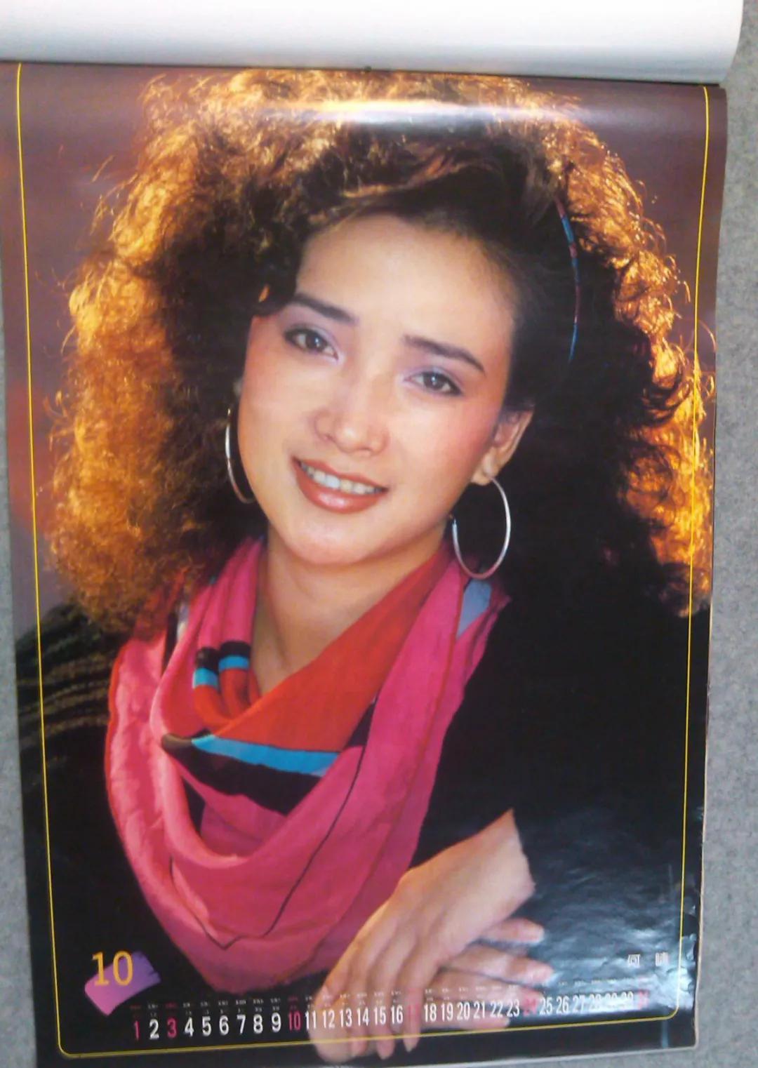 八九十年代的女明星挂历,复古又雷人,都是青春的记忆,好怀念啊
