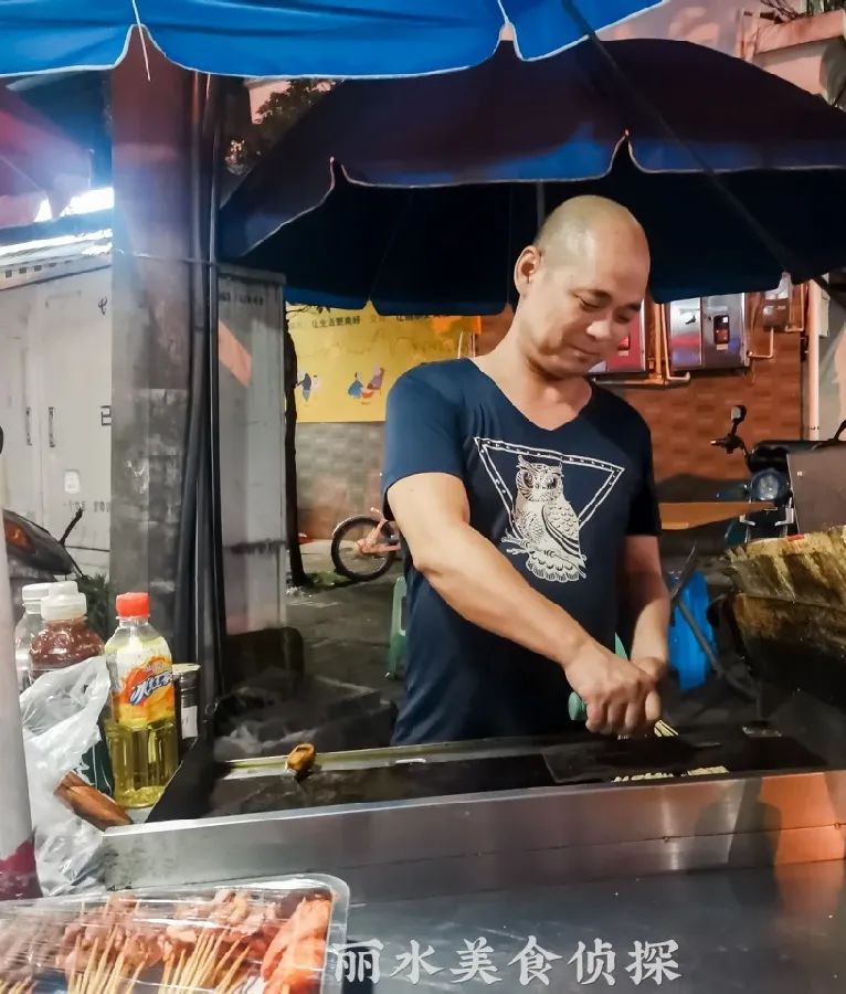 （第三期）这个丽水团队，花了1个月拍下了100家街头美食小推车