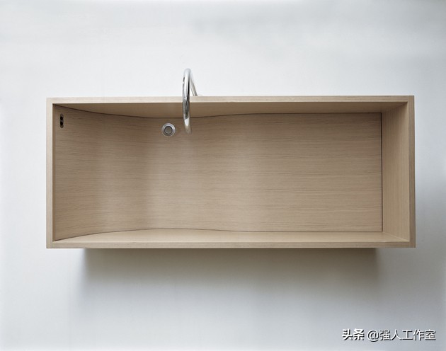 家庭安装木制浴缸效果图,现代浴缸卫生间装修风格