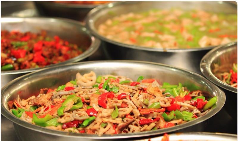 吃在“远航大酒楼”,绵阳学生的最高伙食标准