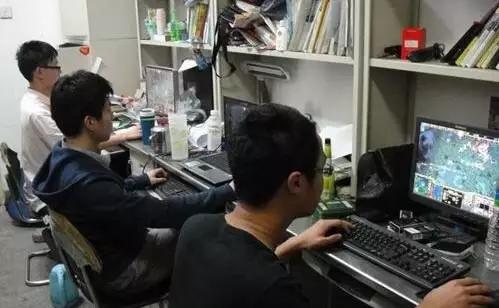 贵州150个学生被开除的事是真的吗,12名大学生一夜之间被开除