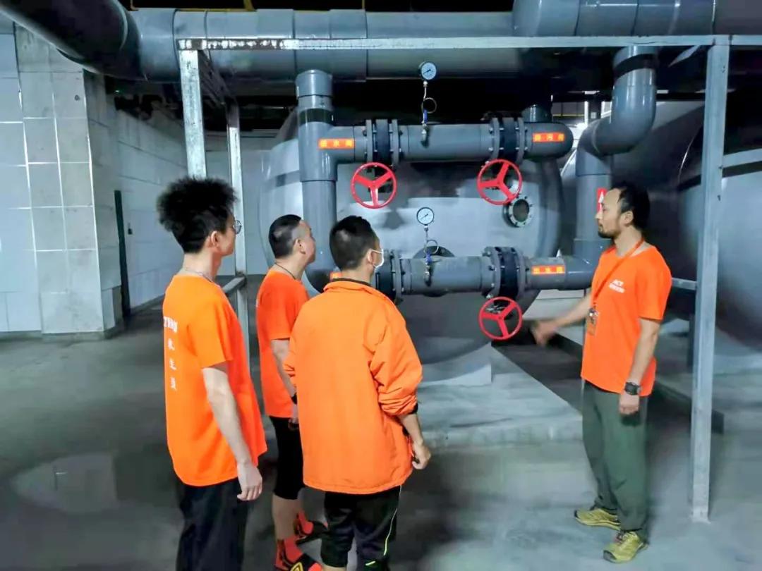 清凉一夏游泳注意事项,夏日游泳必备知识