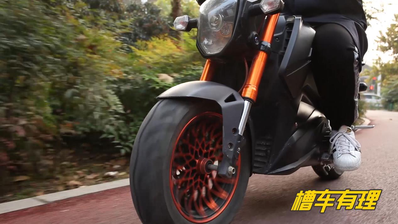 孤独夜里男孩的唯一陪伴，小厂电摩也有的情怀槽车详聊小猴m3！