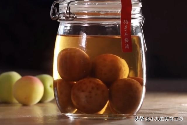 爷爷在家做水果酒,一年四季水果酒做法