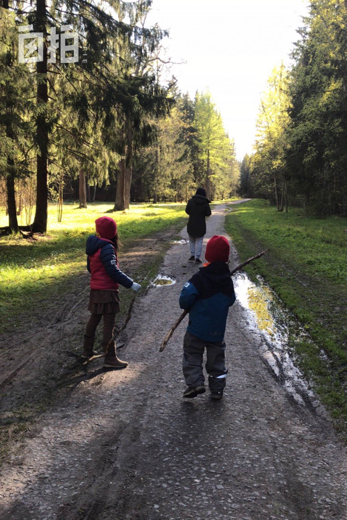 我在俄罗斯当倒爷：货瞬间卖光、被枪顶着脑袋、去*场赌**一晚上花掉2万美金