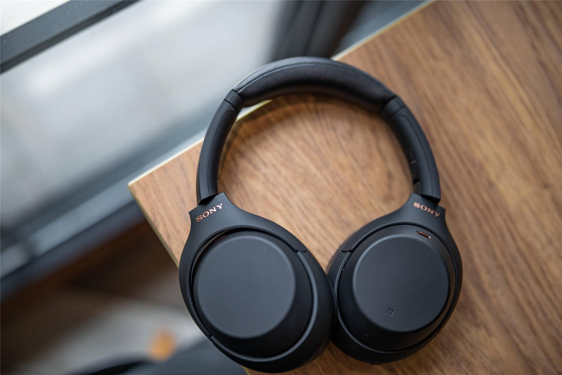 索尼耳机1000xm2和1000xm4,索尼耳机wh-1000xm4怎么连手机