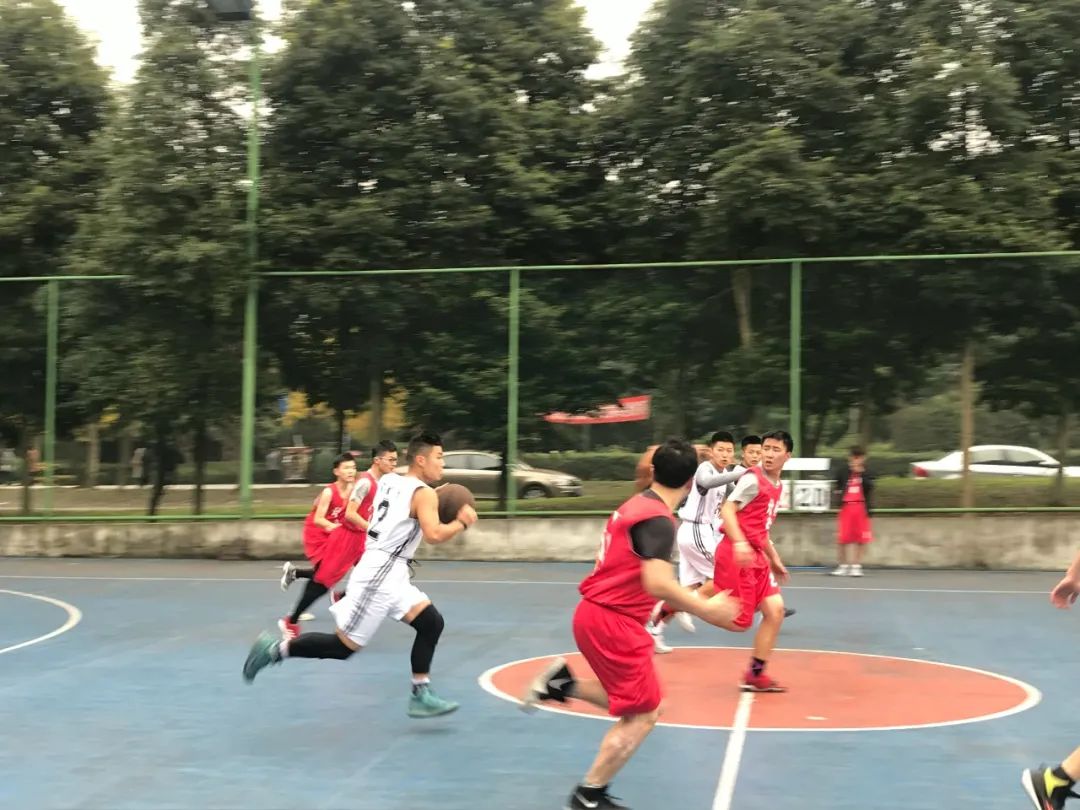 东软，青城山下最大的养老院型综合网吧