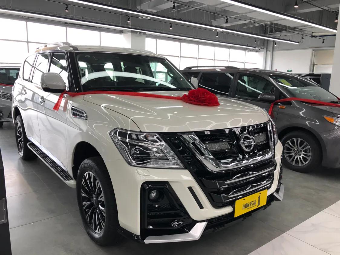 途乐y62改领主包围电光灰色车身,途乐银爵前包围领主版后包围组合