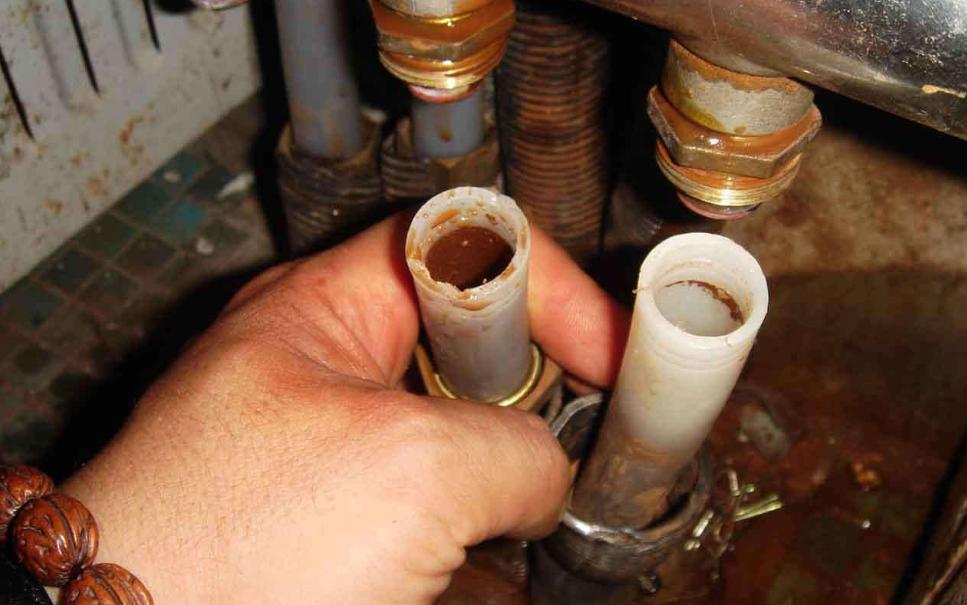 新房送的地暖地板能拆吗,新房有没有必要更换地暖