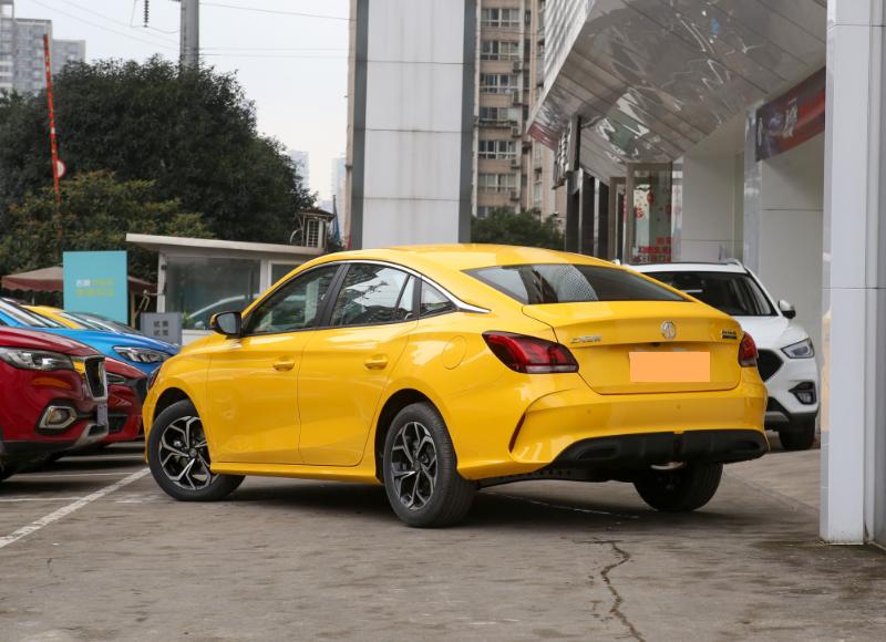 自动挡省油小汽车推荐哪款车型,皮实耐造的自动挡小轿车推荐几款