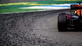 玩赛车、当赛车手真有这么贵吗？他们花2000块做到了