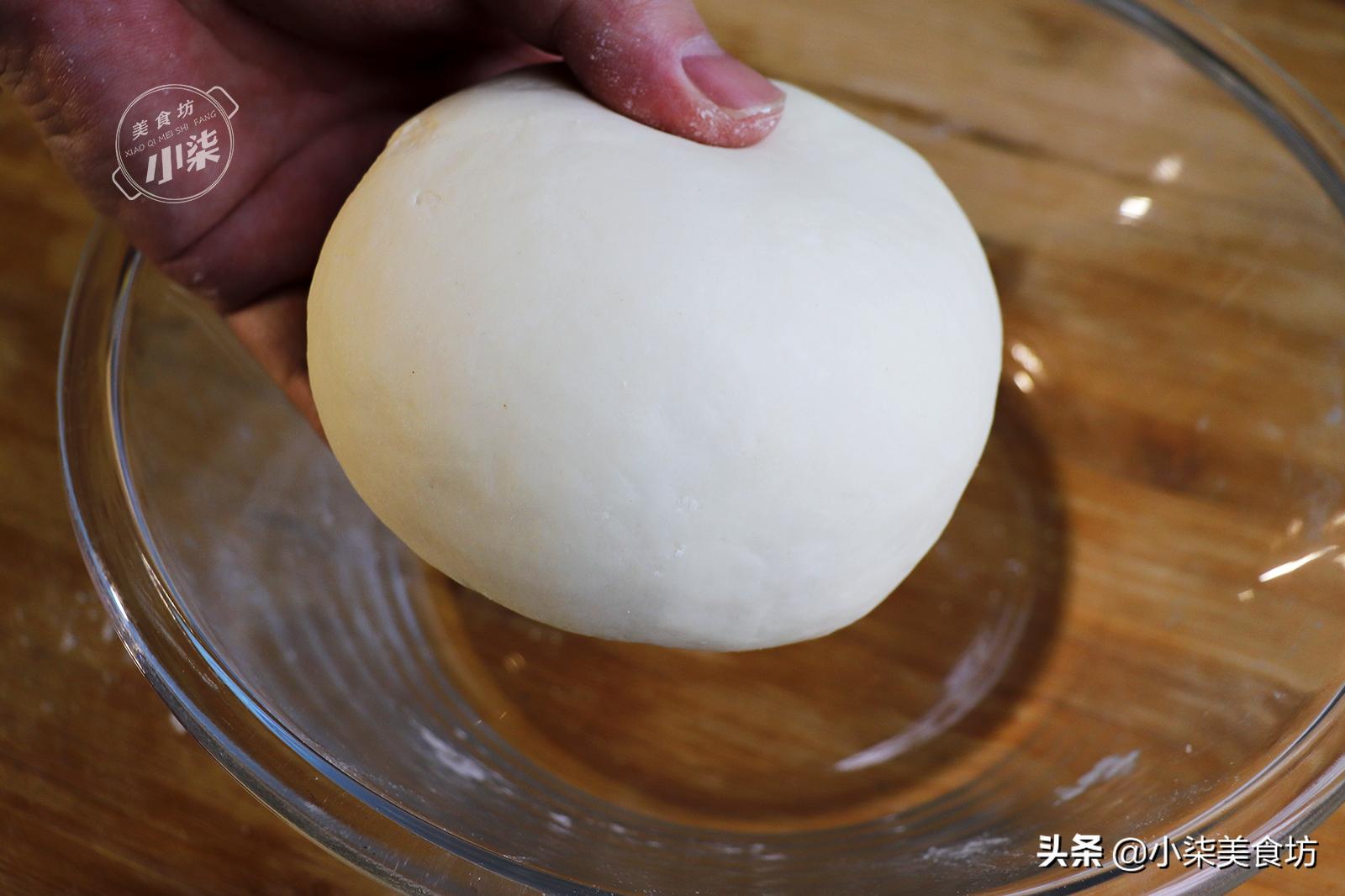 想吃牛肉面，教你自己在家做，面条筋道爽滑，这种做法实用靠谱