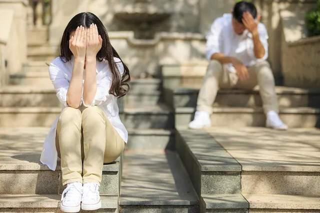 为什么每个软件都想着借钱给你,为什么所有软件都让你借钱