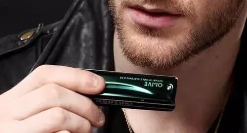 蓝调口琴中音音阶及嘴唇的移动