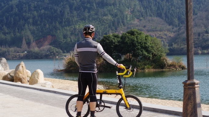 阿迪达斯骑行服,阿迪达斯春季新款运动服