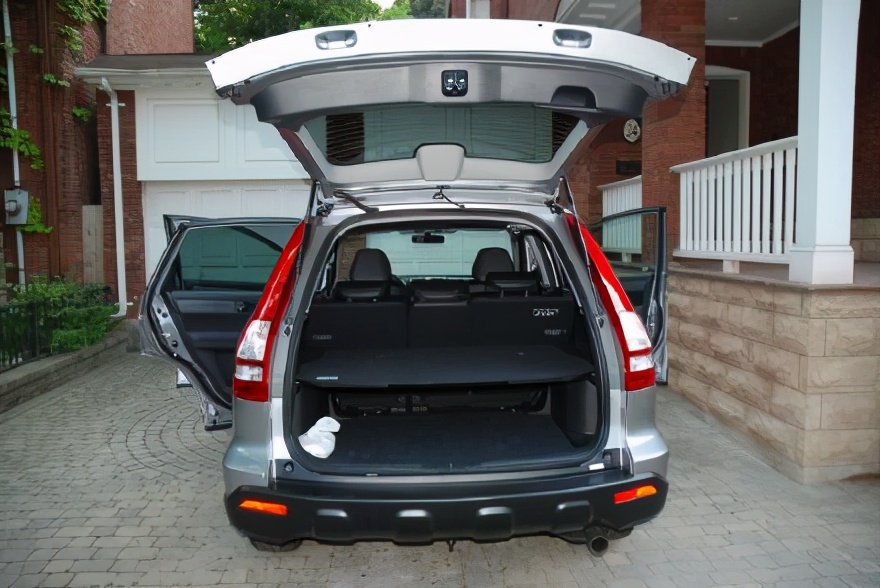 在加拿大买车,在加拿大买车比国内便宜吗