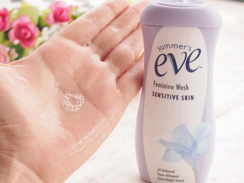 异味，干涩难受，“小姐妹”闹情绪你知道吗？给娇嫩处安全呵护