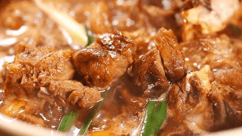 4000m²「平价海鲜」，还藏了个老广早茶，鸡煲、羊肉、虾蟹