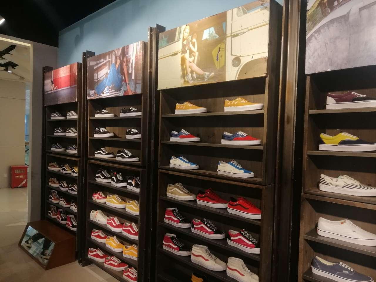 北海有什么大的品牌店吗,北海哪个市场的东西便宜