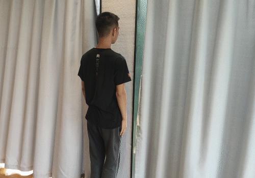 驼背了怎么办？教你两个方法