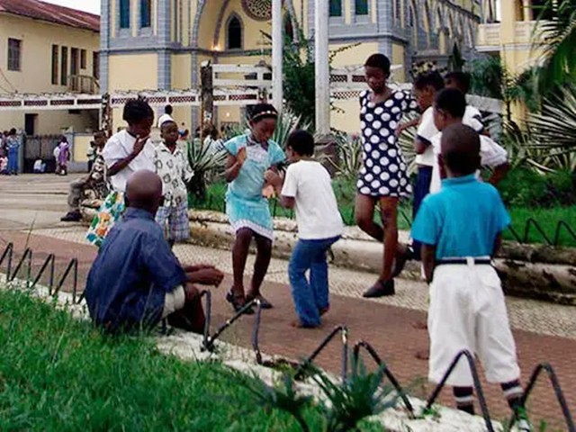 赤道几内亚的国家,赤道上的几内亚