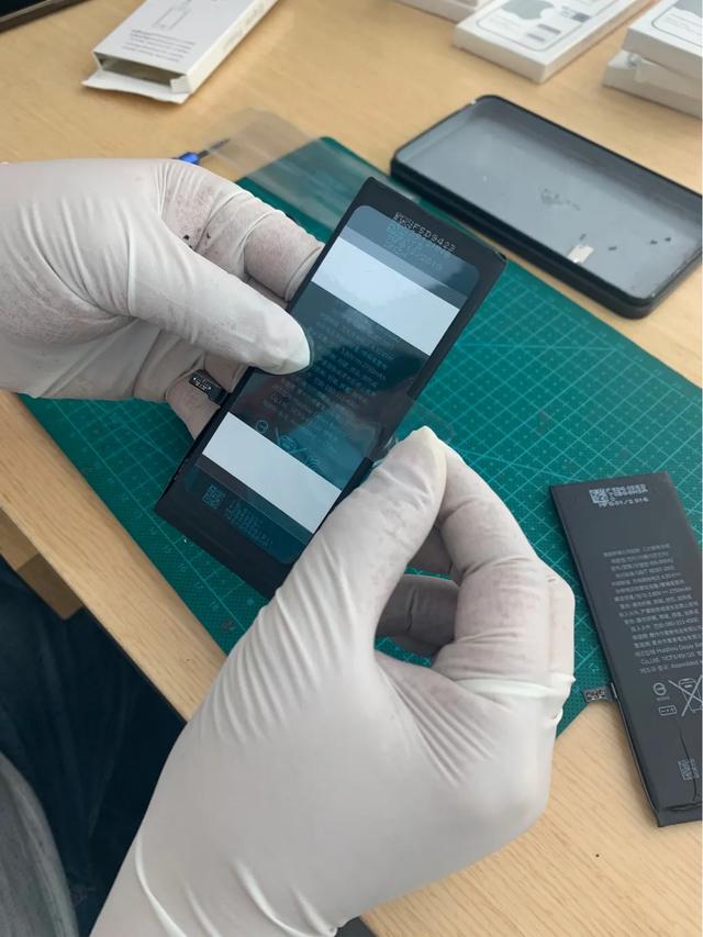 苹果手机怎么换电芯全过程,苹果手机如何换电池教程