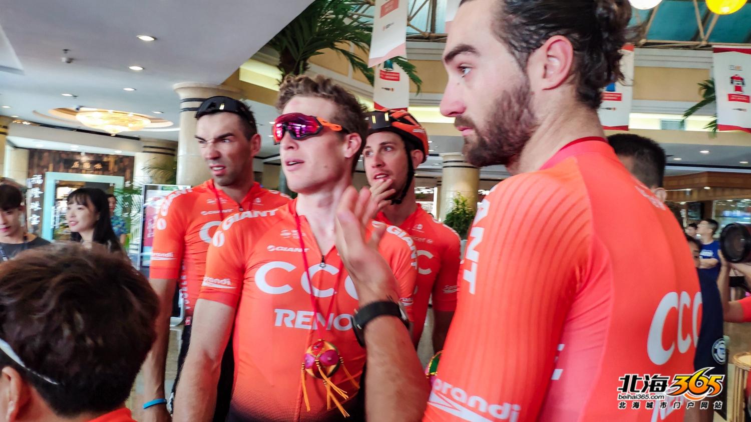 零距离接触环广西明星车手,个个一米八五,人靓身材好(多图)