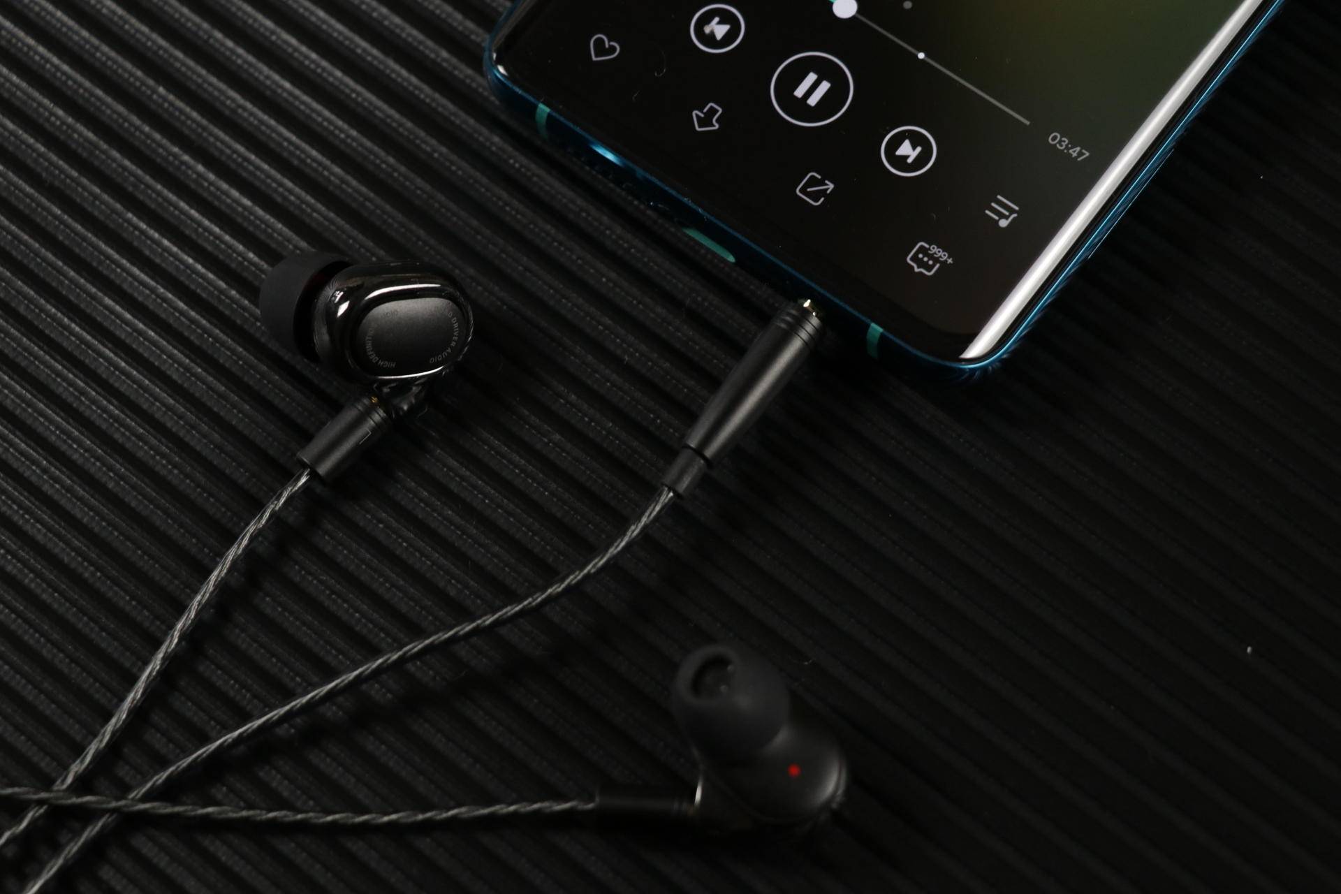 小米耳机圈铁和双动圈哪个好,小米圈铁pro和小米双动圈耳机测评