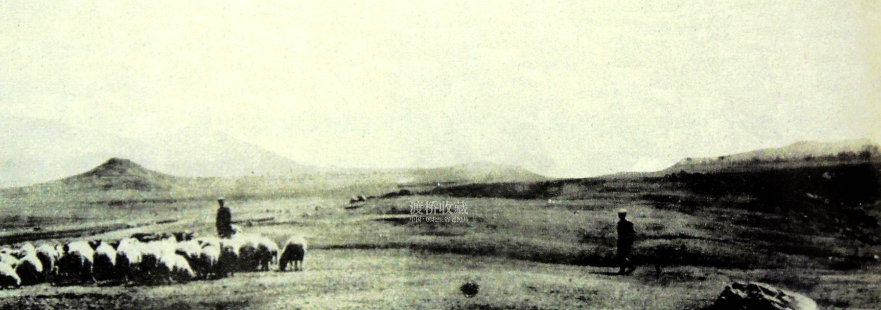 20年前的鞍山市府广场,80年代鞍山站前公园广场老照片