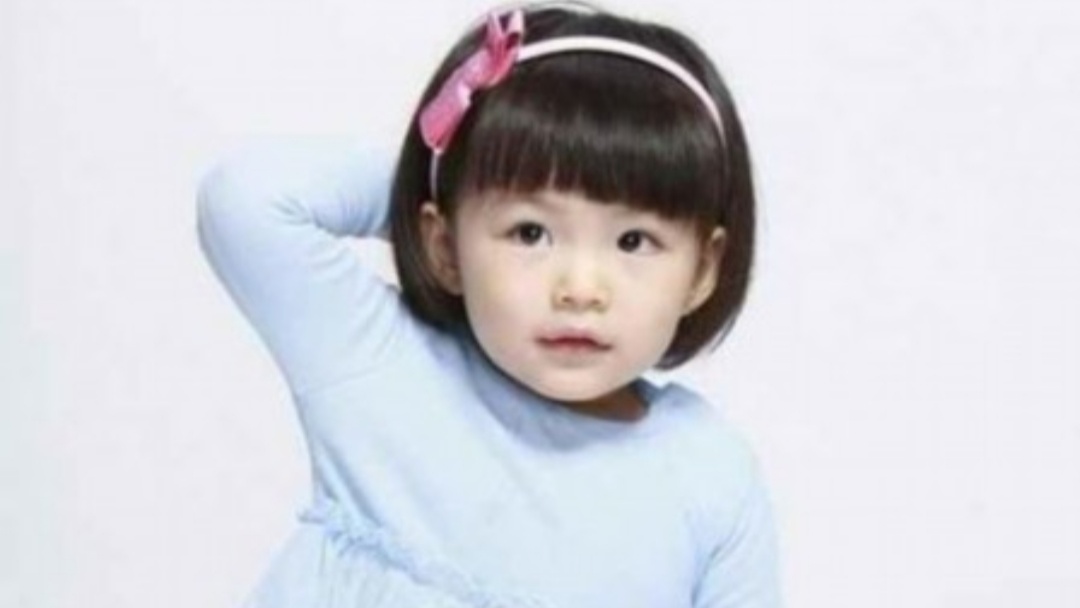 网友戏称李湘像“油桶”，豪不掩饰“富养”女儿王诗龄