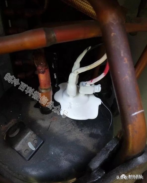 压缩机c柱接零线还是火线,压缩机老是烧接线柱维修办法