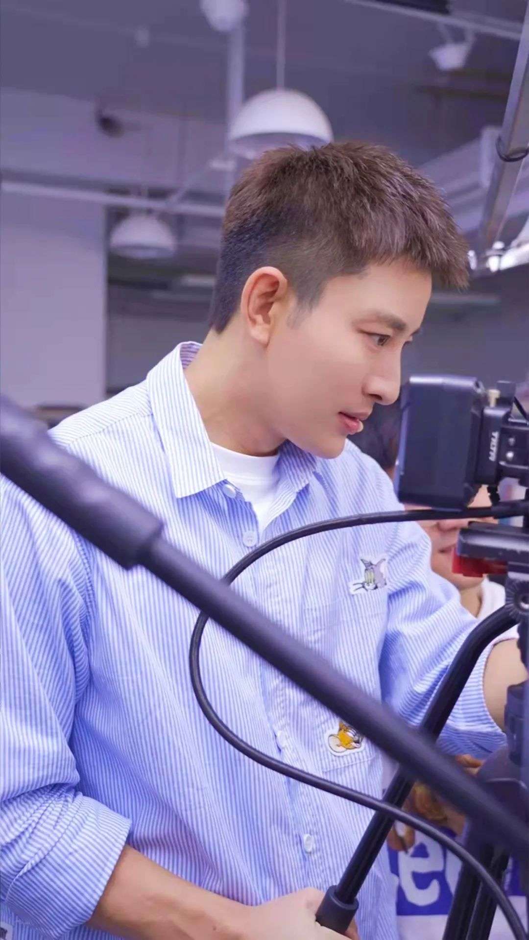 到底是谁在看明星直播带货,为何现在明星都来直播带货