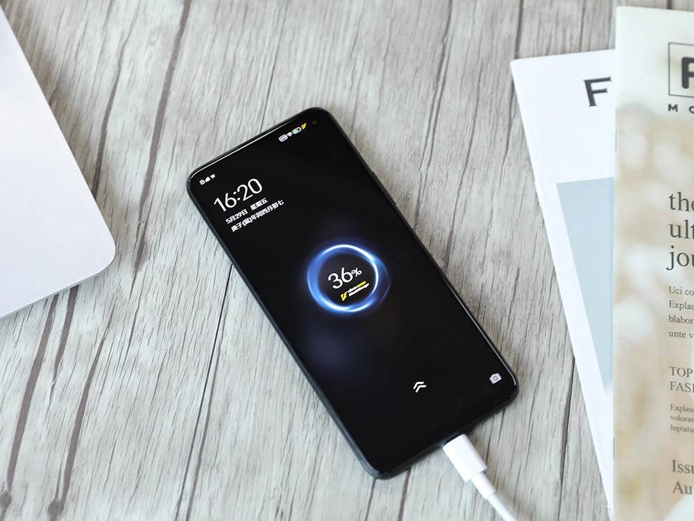 iqooz1是2000元的最强手机吗,iqooz1拍照直出4800万