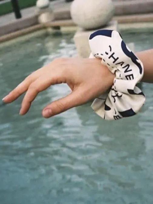 今年流行什么风格的头饰,比较流行百搭的头饰