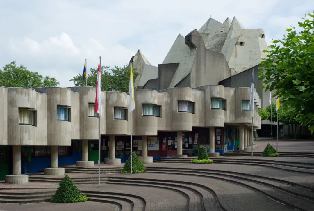 Church丨粗野的力量与信仰