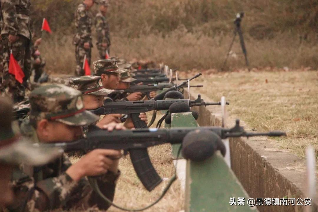 *榴弹手**投71米、双杠臂屈伸108个,这届新兵太猛了!