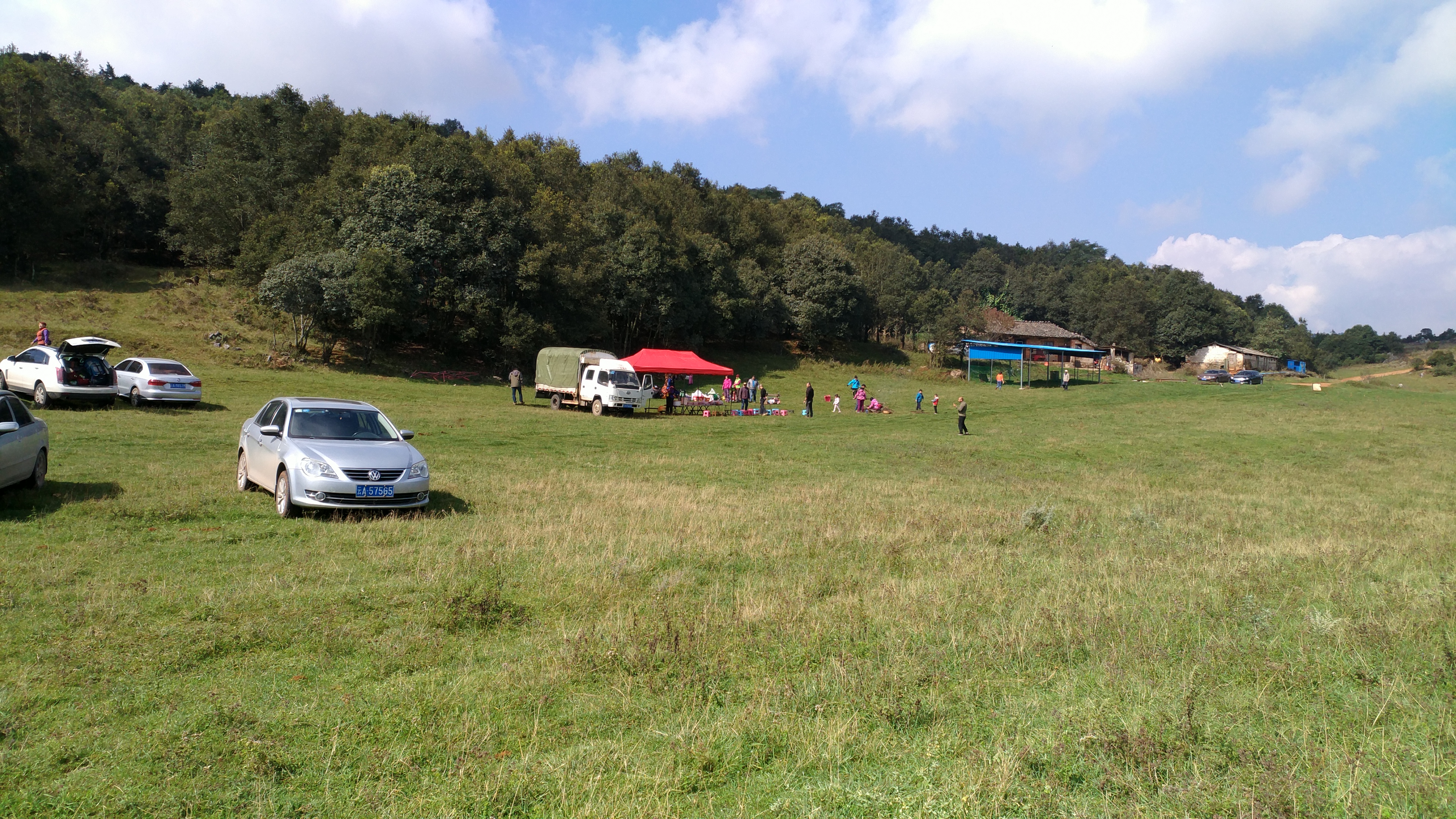 昆明团山湿地露营,昆明寻甸草原露营多少钱