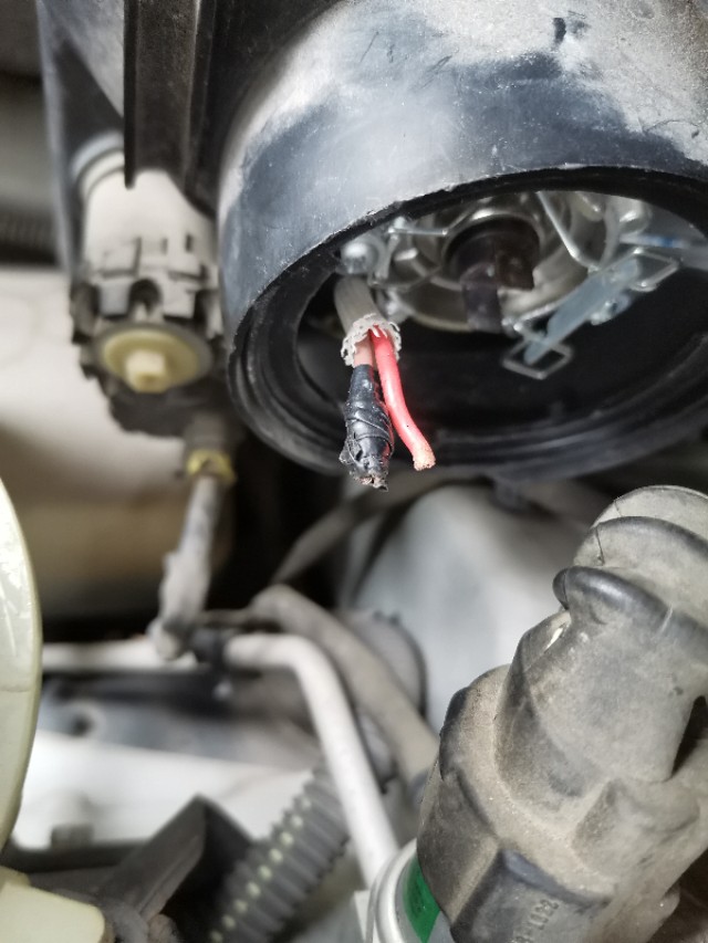 私家车近光灯不亮了,自购配件,自己动手维修,网购配件成本17元