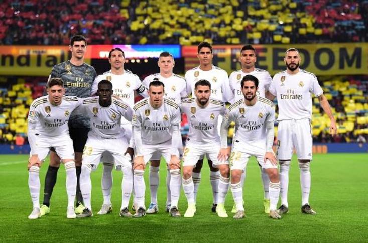 圣诞树阵型打传控还是打反击,圣诞树阵型fm